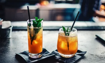 What is an alcoholic Cocktail and how is it different from a Mocktail?